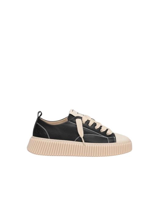 Rhun Black Laced Shoes