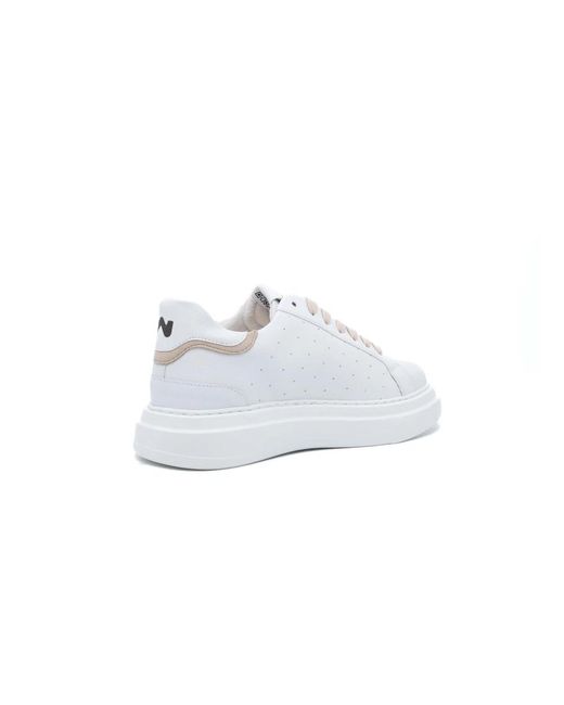Shoes > sneakers WOMSH en coloris White