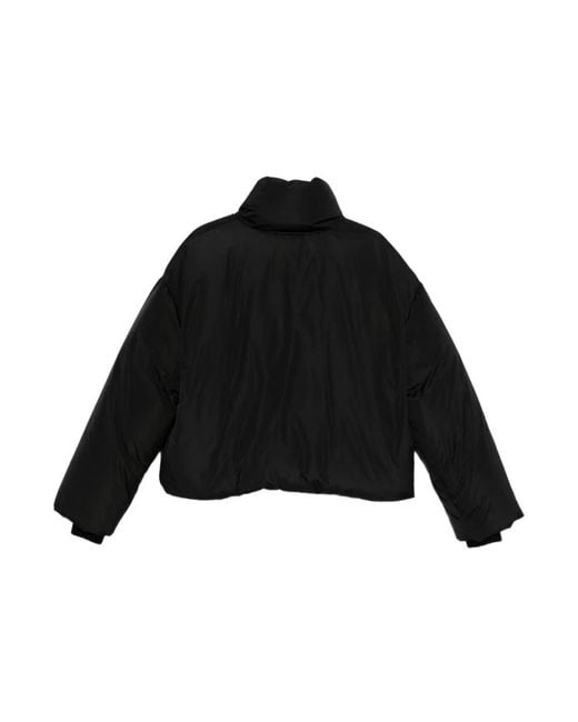 AMI Jassen ,Zwart ,Zwarte Pufferjas Met Hoge Hals in het Black