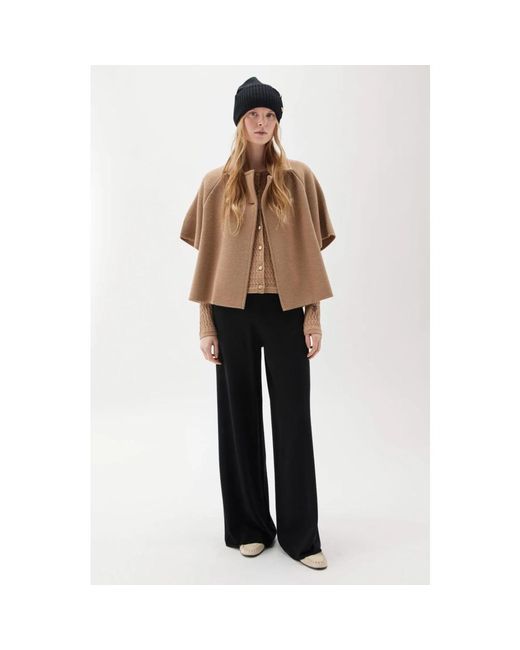BUSNEL Truien & Vesten ,Bruin ,Wol Gertrude Cape in het Brown