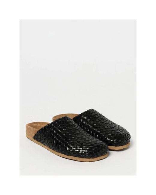 Dragon Diffusion Black Mules