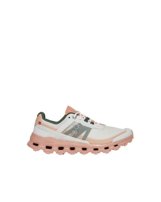 Sneakers in mesh con tecnologia cloudtec di On Shoes in White