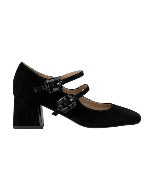 Alma En Pena. Black Pumps