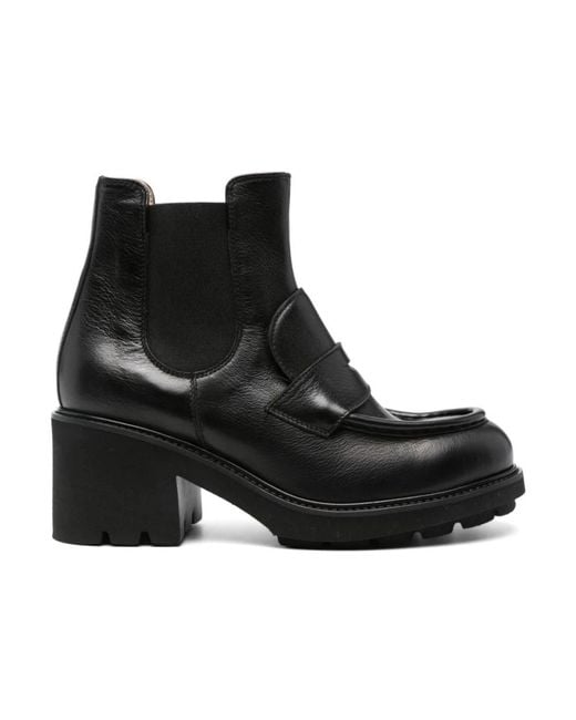 Doucal's Heeled Boots in het Black