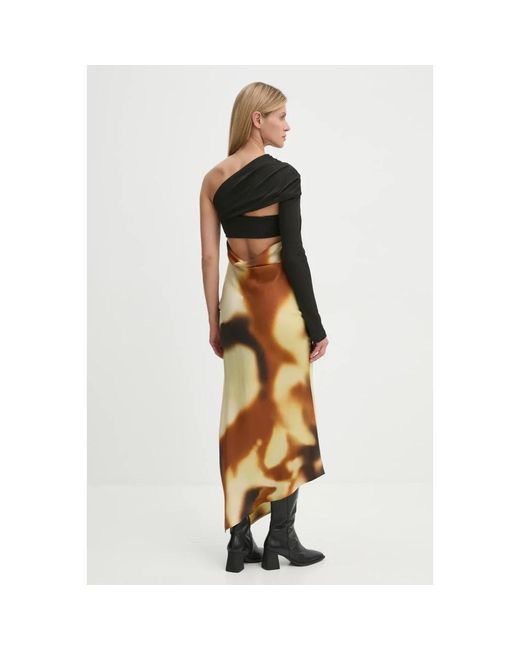 Nanushka Eirah Jurk in het Metallic