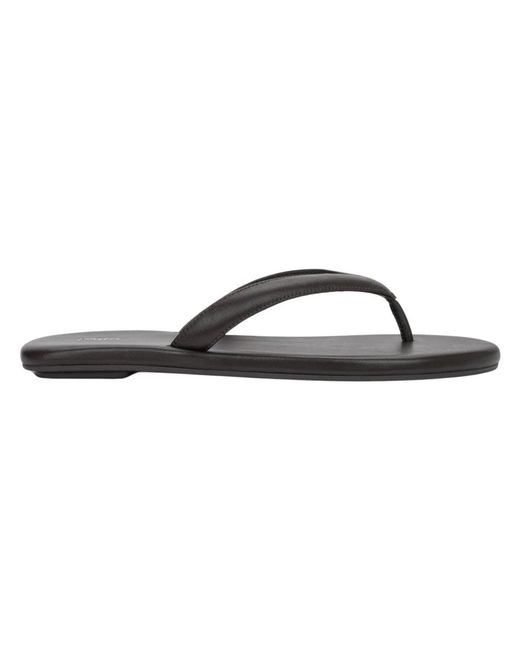 ESTRO Black Flip-Flops