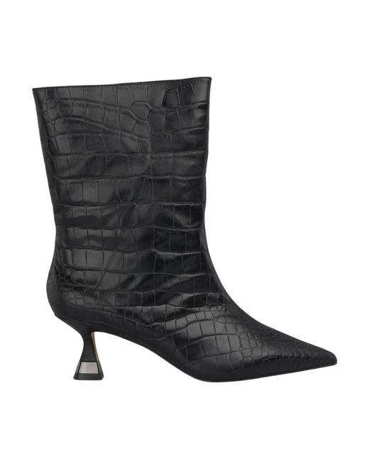 Alma En Pena. Black Heeled Boots