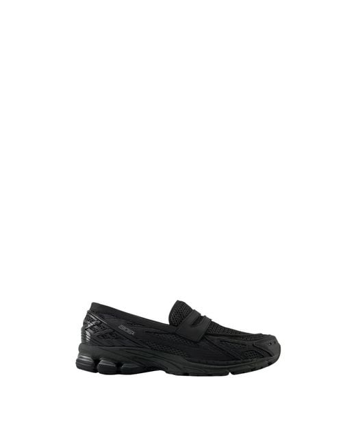 New Balance Black Sneakers for men