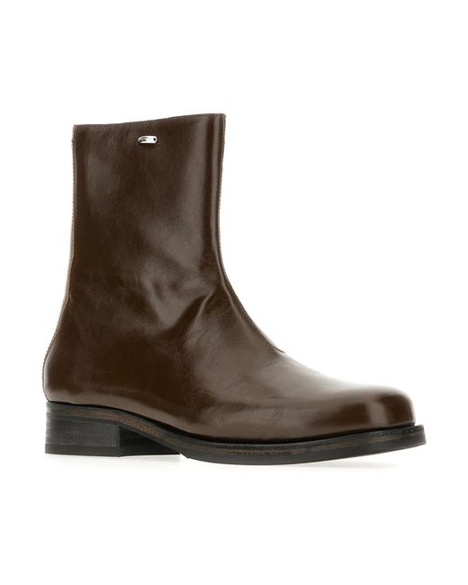 Scarpe chiuse in oliva camion boot di Our Legacy in Brown