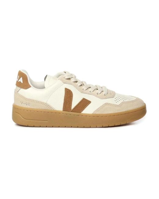 Veja Scarpa in het White