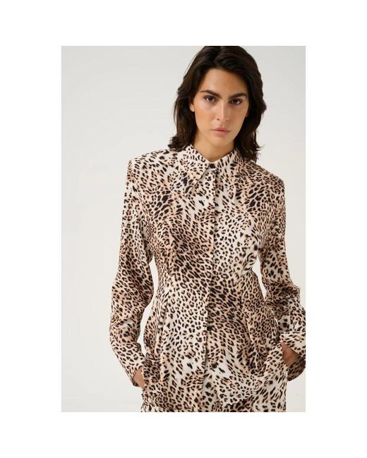 Shirts di Gestuz in Brown