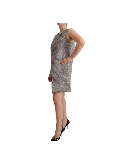 Short Dresses Comeforbreakfast de color Brown