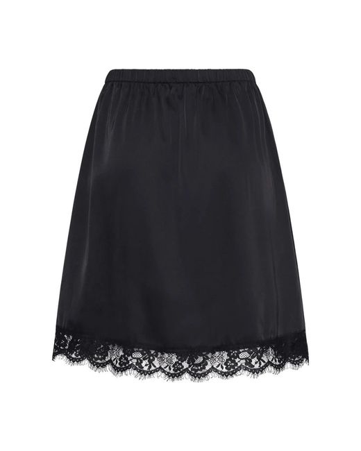 Ichi Bottoms in het Black