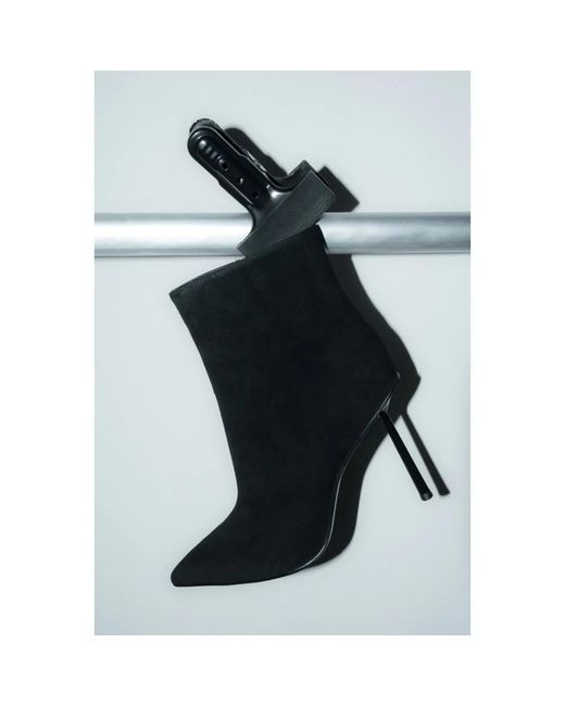 ESTRO Black Heeled Boots