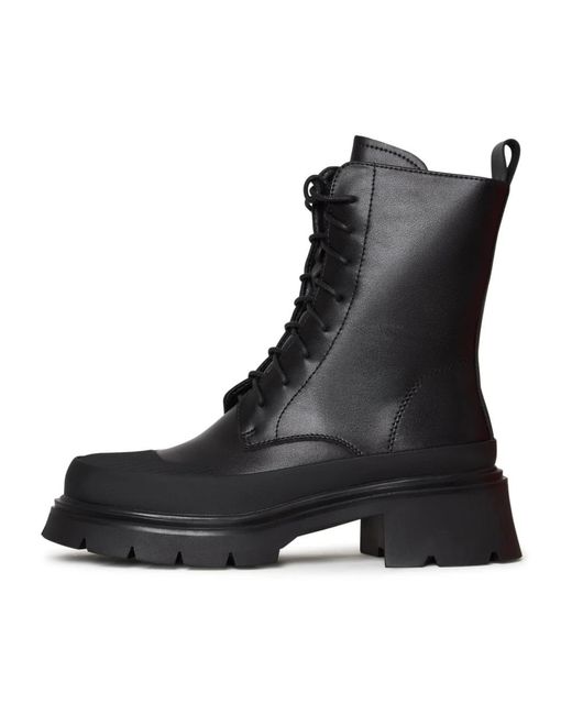 Lace-Up Boots di CESARE GASPARI in Black