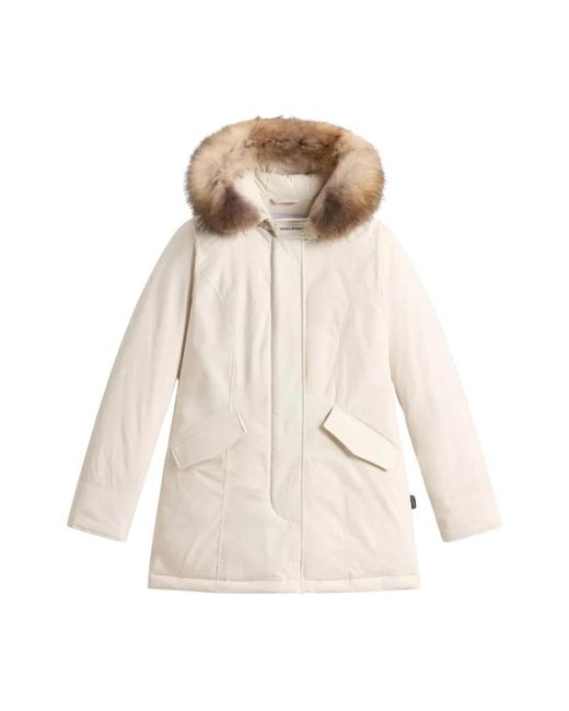 Woolrich Jassen ,Polyester Luxe Arctic Parka Met Afneembare Capuchon in het Natural