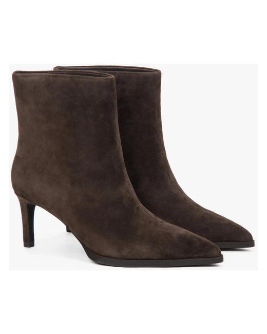 ESTRO Brown Heeled Boots