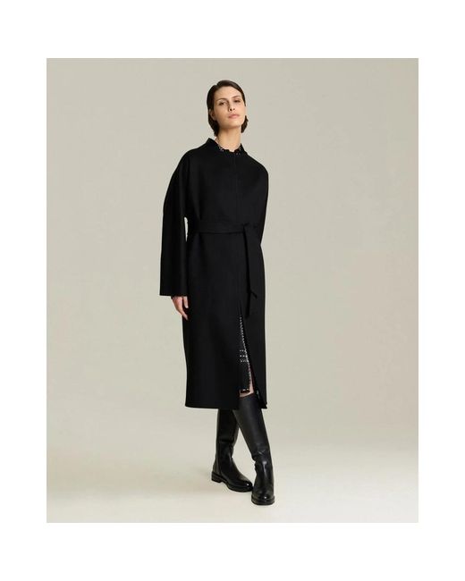 Kiton Belted Coats in het Black
