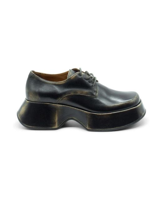 Laced Shoes di Vic Matié in Black