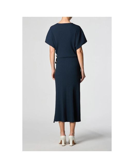 Roberto Collina Kleedjes ,Blauw Wrap Jurk in het Blue