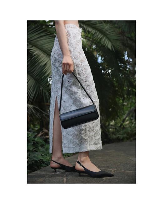 ESTRO Blue Pumps