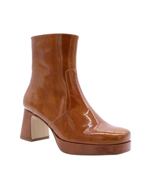 CTWLK Brown Heeled Boots