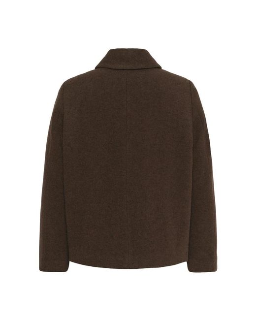 Light Jackets Part Two de color Brown