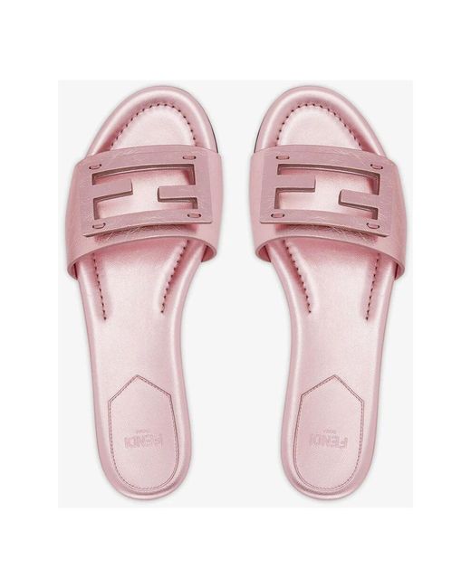 Fendi Pink Metallic slides mit baguette-motiv
