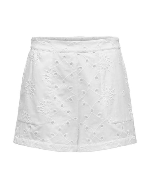 ONLY Short Shorts in het White