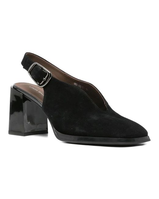 Linda Baumann Black Pumps