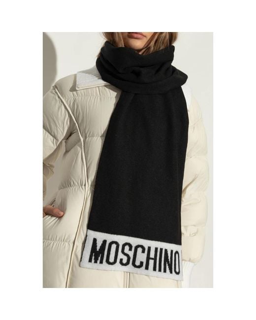 Winter Scarves di Moschino in Black