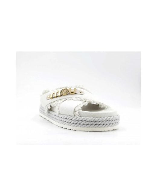 Mou White Sliders