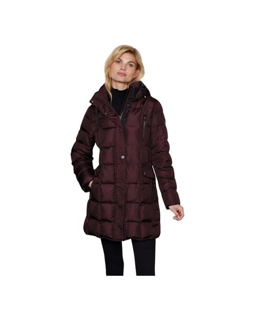Junge Red Parkas