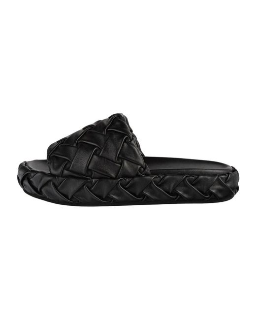Sliders L37 en coloris Black