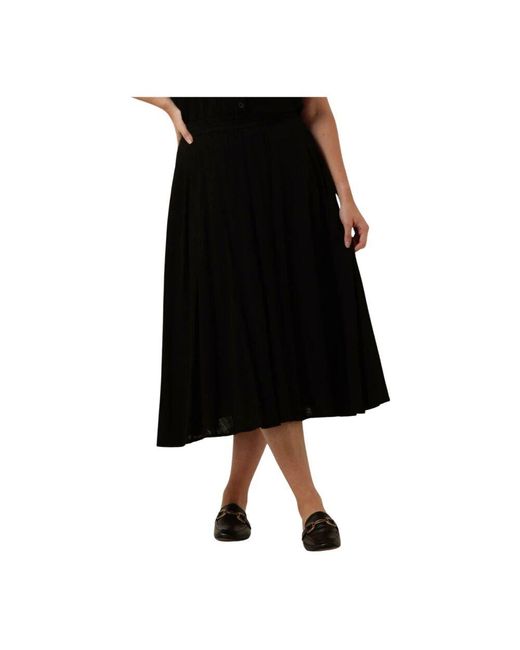 Stella Forest Black Schwarzer Midi-Rock