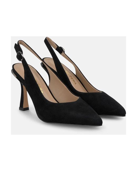 Alma En Pena. Black Pumps