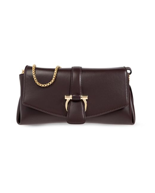 Clutches Ferragamo de color Brown