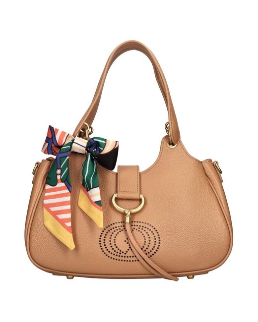 La Carrie Brown Shoulder Bags