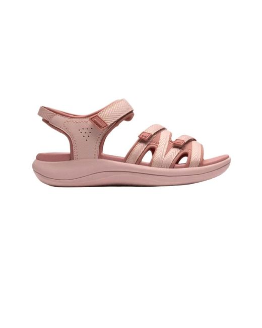 Flat Sandals di Clarks in Pink