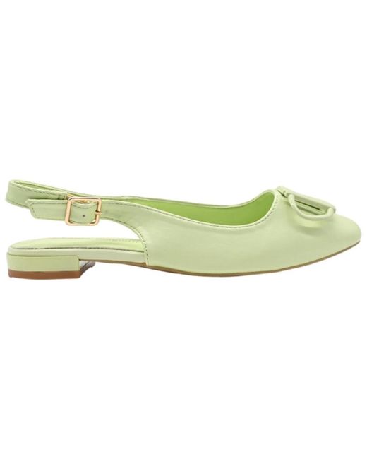 Mint calf sneaker sandalias Laura Biagiotti de color Green