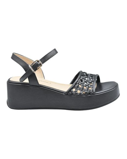 Janet & Janet Black Wedges