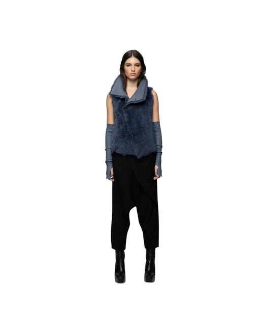 Faux Fur & Shearling Jackets VESPUCCI by VSP de color Blue