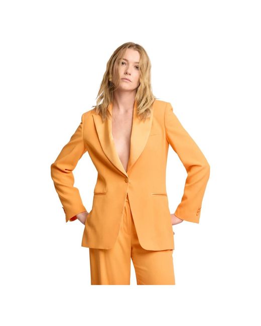 Kocca Getailleerde Blazer Jacket in het Orange