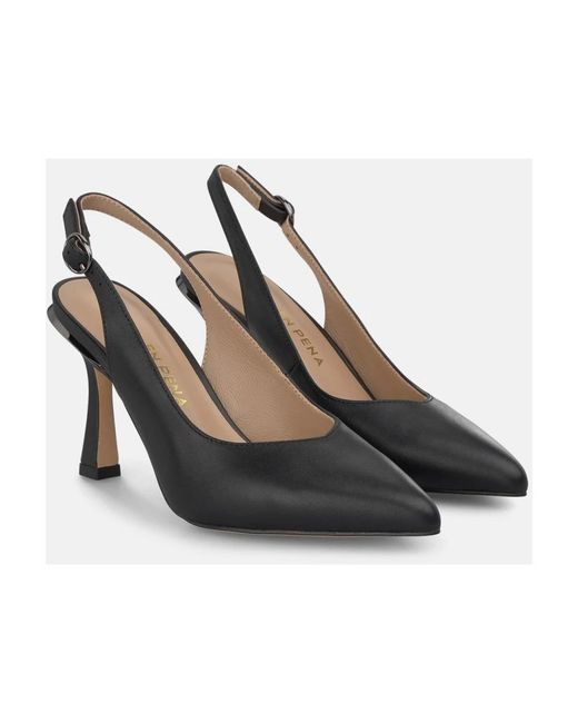 Alma En Pena. Metallic Pumps