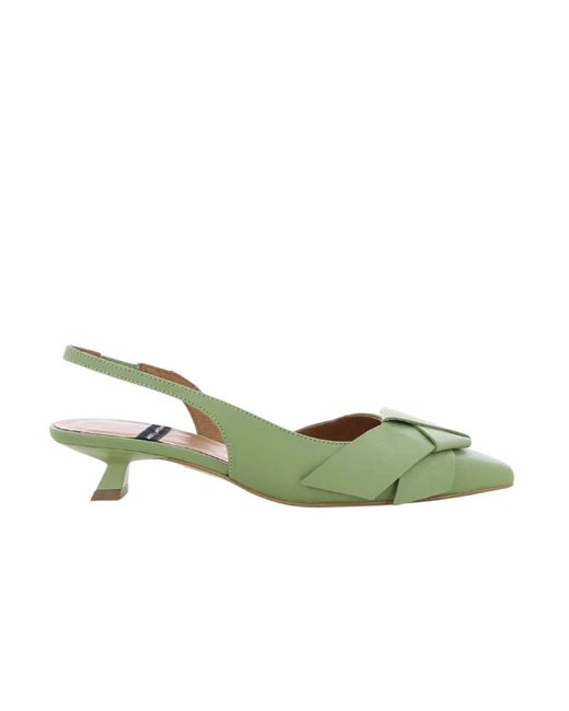 Pumps di Angel Alarcon in Green