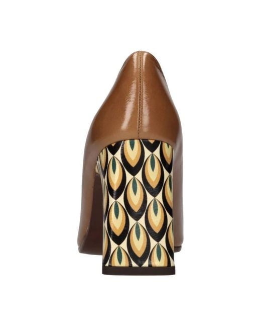 Pumps Chie Mihara en coloris Brown