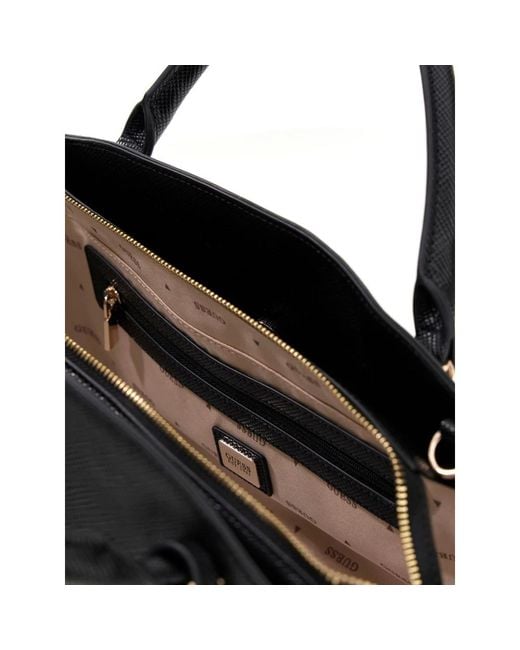 Handbags di Guess in Black