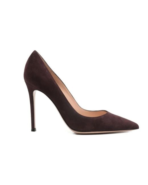 Gianvito Rossi Brown Pumps