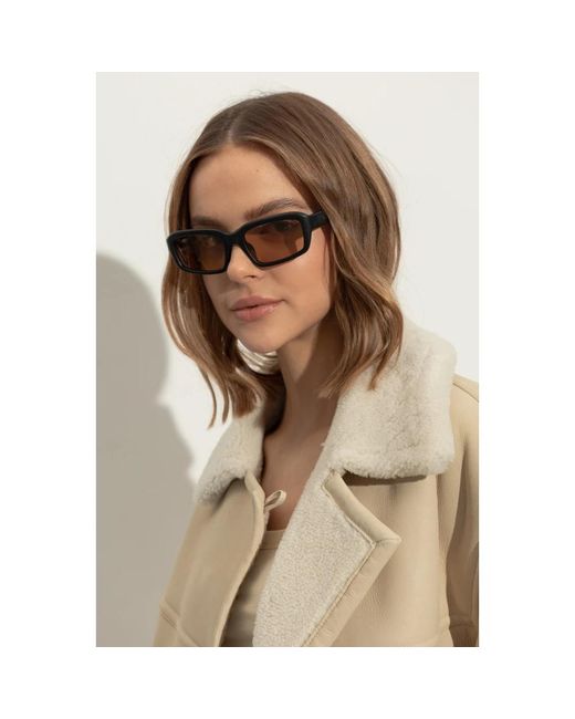 Sunglasses di Jacquemus in Black