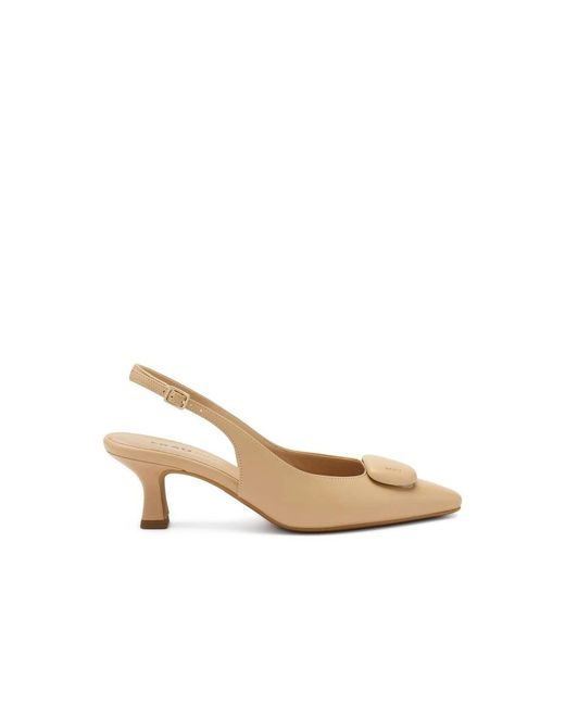 Frau Natural Pumps